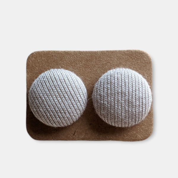 Petites boucles d'oreilles boutons - Sable