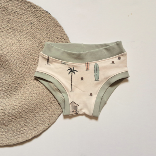 Bobette avec un motif plage et surf
