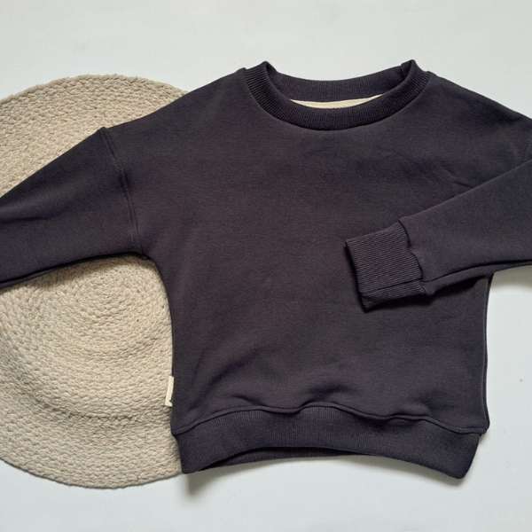 Le chandail à manches longues Horizon a été conçu pour offrir un maximum de confort, de douceur et de liberté de mouvement aux tout-petits.