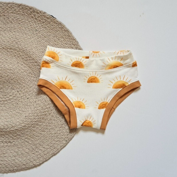 Culotte pour enfant avec des motifs de soleil idéale pour les garçons ou les filles