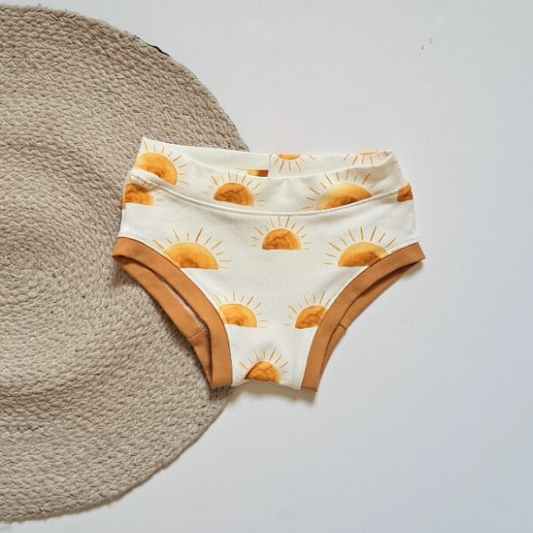 Culotte pour enfant avec des motifs de soleil idéale pour les garçons ou les filles