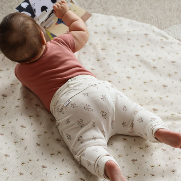 Pantalon évolutif pour bébé fille