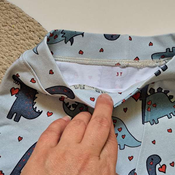 Culotte pour enfant avec couture plate