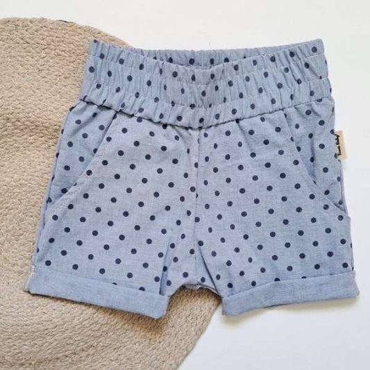 Short en coton avec des petits pois bleus