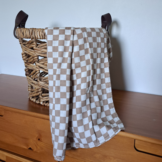 mousseline de bambou et coton checkers marron idée cadeau pour bébé