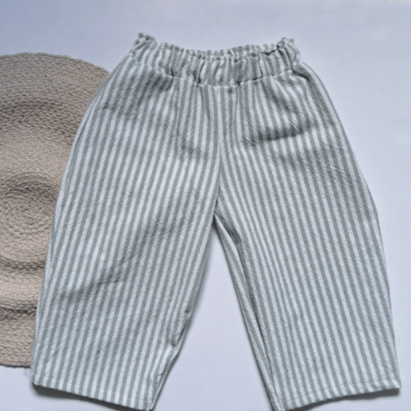 Pantalons Ballon de type baril pour les enfants, idéaux pour l'été et ultra confortables.