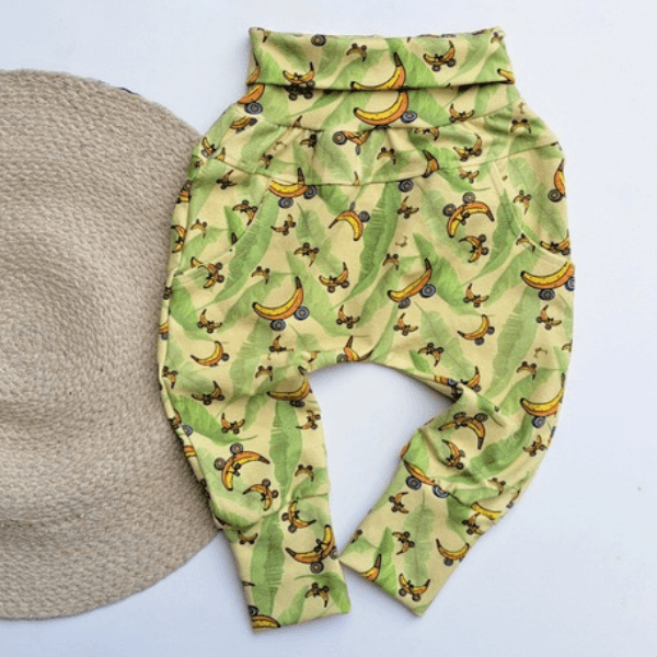 Pantalon évolutif ludique Bananes avec des skates