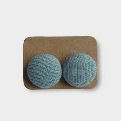 Petites boucles d'oreilles boutons - Vert Sauge